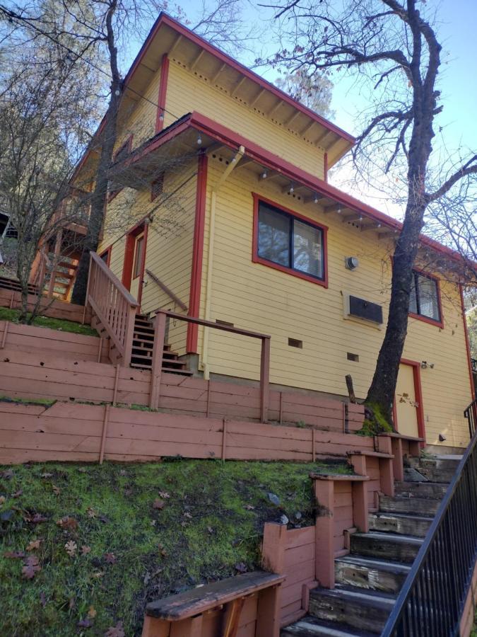 Yosemite Gatekeeper'S Lodge El Portal Bagian luar foto